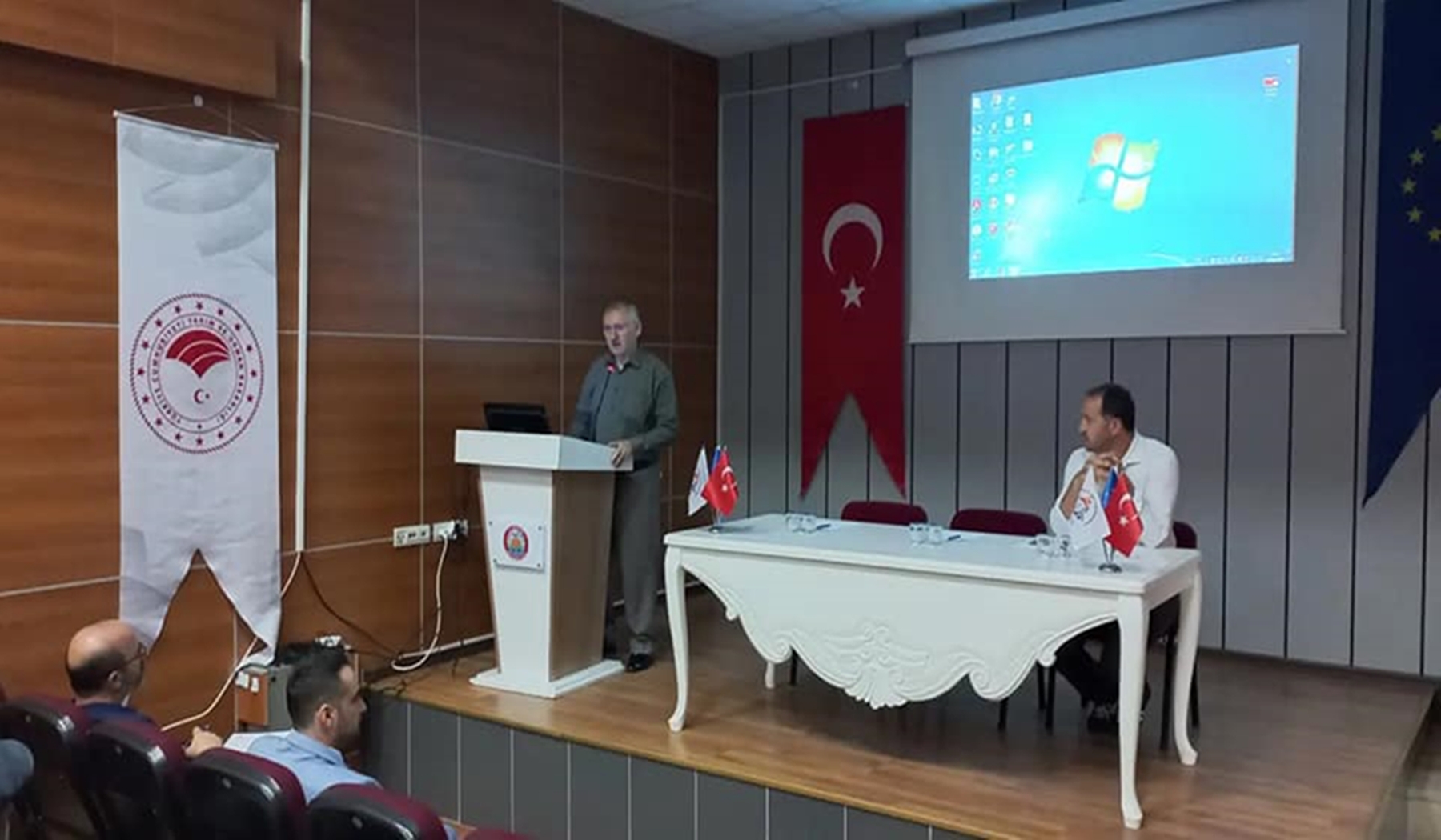 19 MAYIS İLÇEMİZDEKİ DERNEKLERE YÖNELİK ARTIRICI EĞİTİM 19 MAYIS İLÇEMİZDEKİ DERNEKLERE YÖNELİK ARTIRICI EĞİTİM