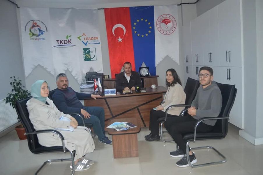 Samsun Üniversitesi Uzay- Uçak Mühendisleri Kulübünden (UUMK) Derneğimize ziyaret Samsun Üniversitesi Uzay- Uçak Mühendisleri Kulübünden (UUMK) Derneğimize ziyaret